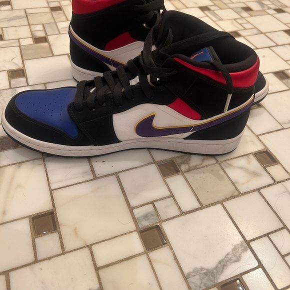 Men’s Air Jordan Nike sneakers 10.5 - Picture 6 of 6